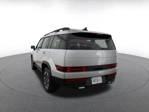 Used 2025 Hyundai Santa Fe SEL FWD image 7