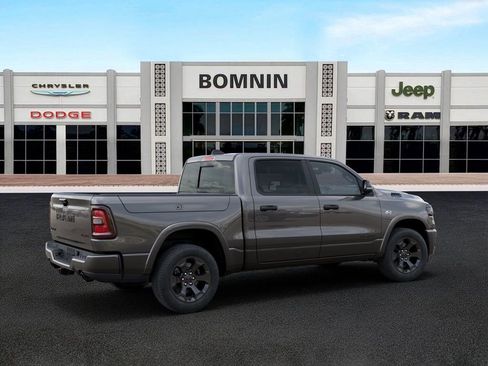New 2026 RAM 1500 4x4 Crew Cab image 4