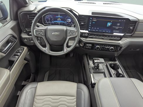 Used 2023 Chevrolet Silverado 1500 ZR2 w/ Technology Package AWD/4WD image 17