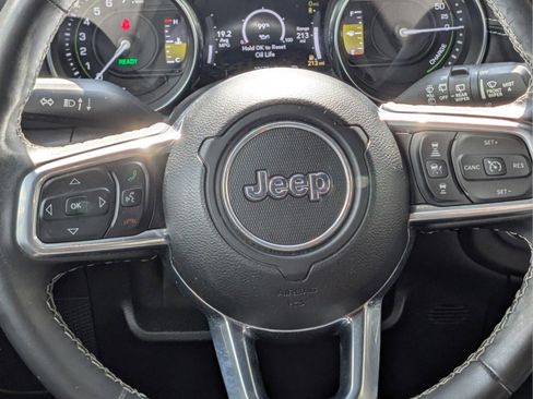 Used 2021 Jeep Wrangler Unlimited Sahara w/ Safety Group AWD/4WD image 31