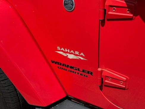 Used 2013 Jeep Wrangler Unlimited Sahara w/ Trailer Tow Group AWD/4WD image 6