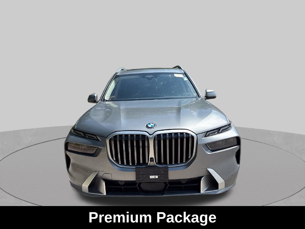 Used 2024 BMW X7 xDrive40i AWD/4WD image 10