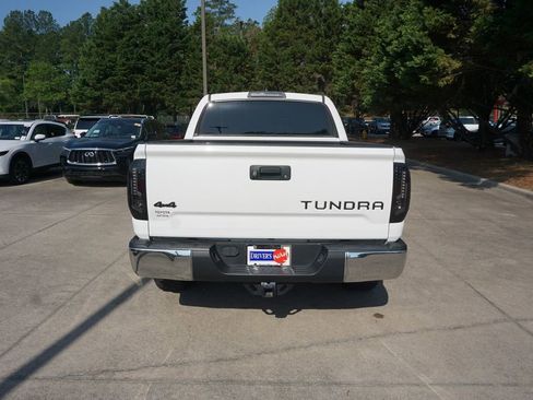 Used 2020 Toyota Tundra SR5 w/ SR5 Upgrade Package AWD/4WD image 20