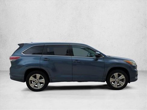 Used 2014 Toyota Highlander Limited FWD image 4