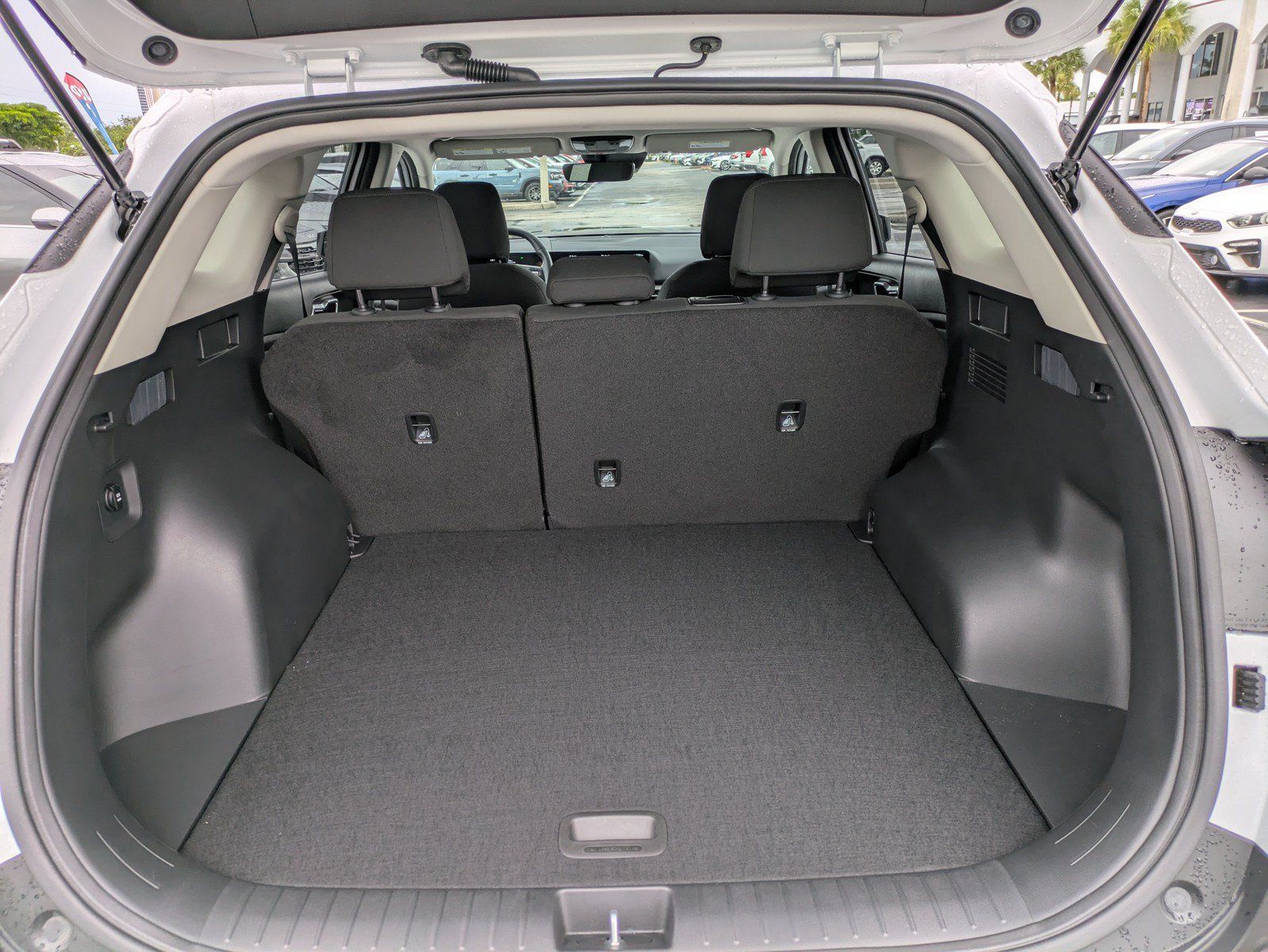Certified 2026 Kia Sportage LX FWD image 9