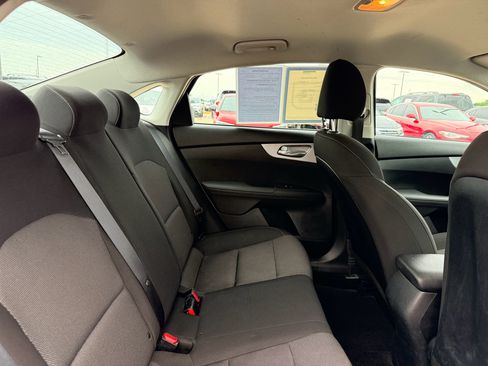 Used 2023 Kia Forte LXS w/ LXS Technology Package FWD image 14