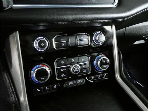 Used 2021 GMC Yukon Denali image 22
