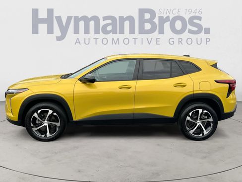 Used 2024 Chevrolet Trax RS w/ Sunroof Package image 7