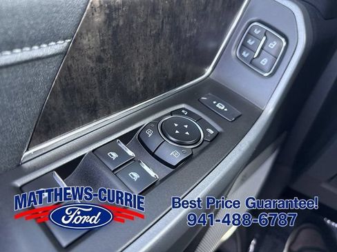Used 2024 Ford F250 Lariat w/ Lariat Ultimate Package AWD/4WD image 28