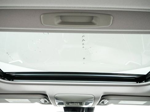 Used 2023 Toyota RAV4 Limited image 21