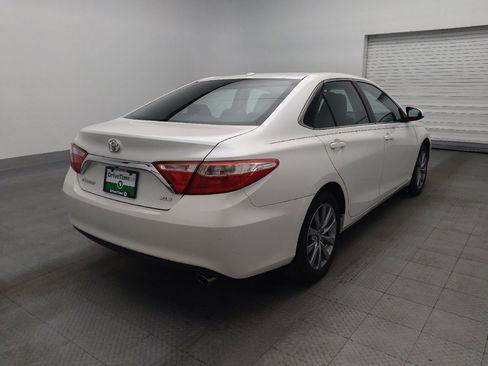 Used 2017 Toyota Camry XLE FWD image 9