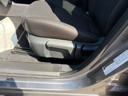 Used 2024 Nissan Rogue S AWD/4WD image 23