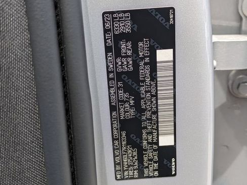 Certified 2024 Volvo XC90 T8 Ultimate AWD/4WD image 32