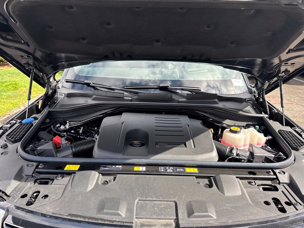 New 2026 Land Rover Range Rover SE AWD/4WD image 29