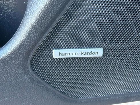 Used 2017 Subaru Outback 3.6R Touring w/ Popular Package #5A image 15