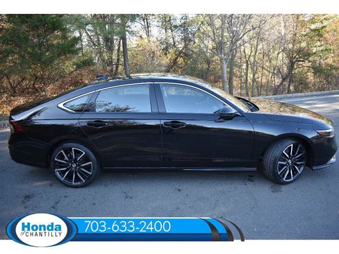 New 2025 Honda Accord Hybrid Touring image 12
