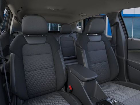 New 2026 Chevrolet Trax LT w/ Midnight Edition FWD image 16