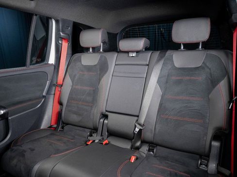 Certified 2025 Mercedes-Benz GLB 35 AMG 4MATIC image 25