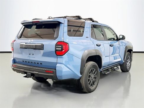 New 2026 Toyota 4Runner SR5 image 4