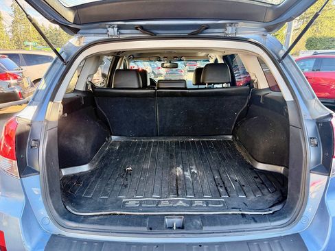 Used 2011 Subaru Outback 2.5i Limited w/ PWR Moonroof Pkg image 13