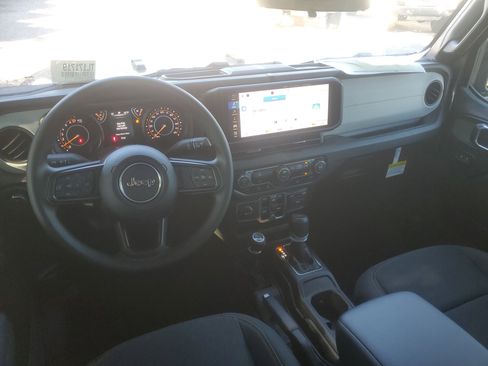 New 2026 Jeep Gladiator Sport image 6