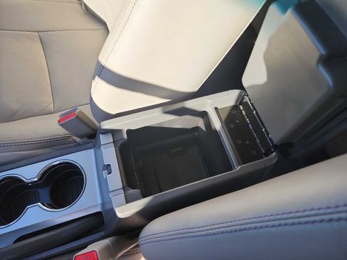 Used 2012 Ford Fusion SEL FWD image 31