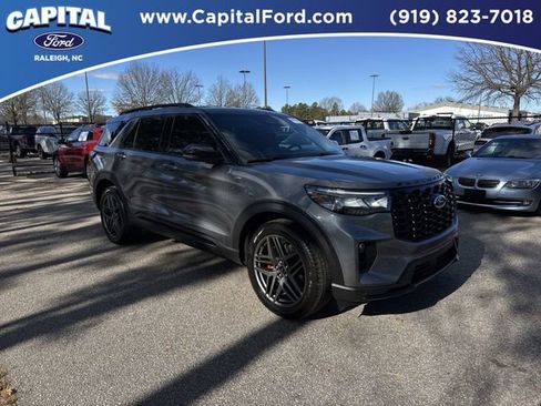 Certified 2025 Ford Explorer ST-Line w/ ST-Line Street Pack image 2