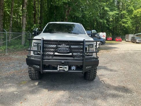 Used 2022 Ford F350 Platinum w/ FX4 Off-Road Package AWD/4WD image 2