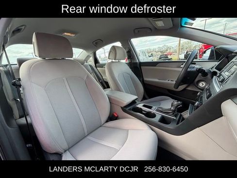Used 2017 Hyundai Sonata SE image 11