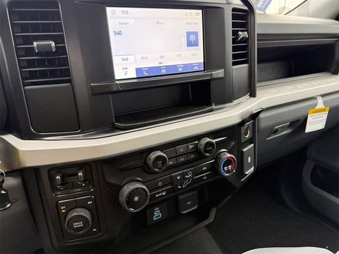 New 2026 Ford F250 XLT w/ FX4 Off-Road Package image 36