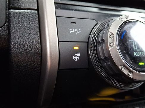 Used 2025 Toyota 4Runner Limited AWD/4WD image 26