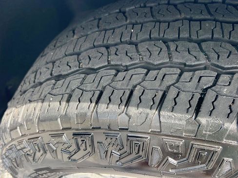 Used 2025 Chevrolet Tahoe Z71 w/ Z71 Off-Road Package AWD/4WD image 44