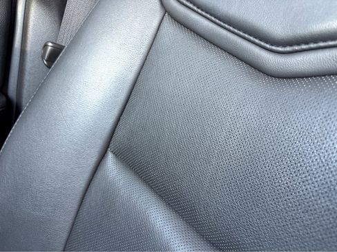 Used 2018 Cadillac XT5 Luxury w/ Driver Awareness Package image 6