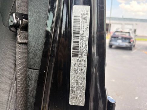 Used 2020 Jeep Gladiator Sport w/ Quick Order Package 24S AWD/4WD image 33