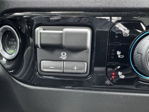 New 2026 Chevrolet Silverado 2500 ZR2 image 15