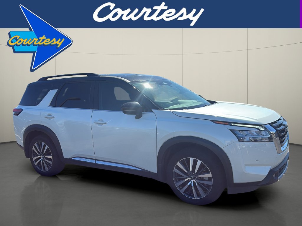 Used 2022 Nissan Pathfinder Platinum w/ Cargo Package FWD image 1