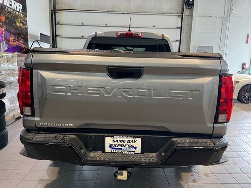 Used 2023 Chevrolet Colorado Trail Boss AWD/4WD image 9