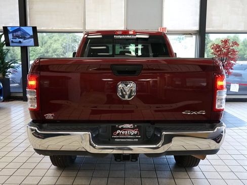Used 2024 RAM 2500 Tradesman w/ Chrome Appearance Group AWD/4WD image 14