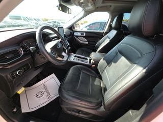 Used 2023 Ford Explorer Limited w/ Limited Technology Package AWD/4WD image 15