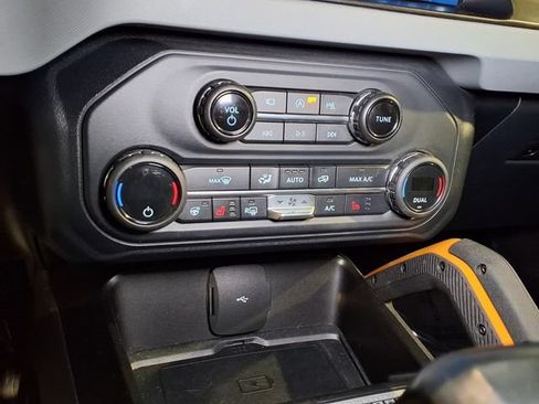 Used 2021 Ford Bronco Badlands AWD/4WD image 8