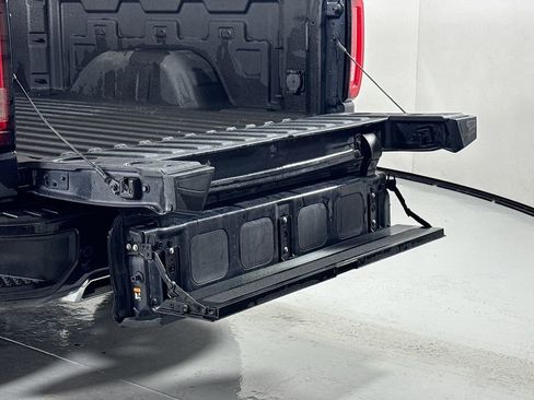 Used 2024 GMC Sierra 1500 AT4 AWD/4WD image 32