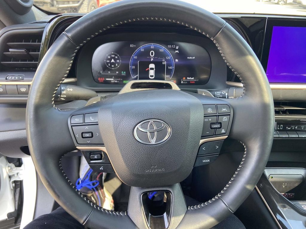 Used 2024 Toyota Crown Platinum AWD/4WD image 34