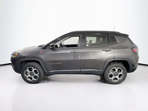 Used 2022 Jeep Compass Trailhawk w/ Trailhawk Elite Group AWD/4WD image 8