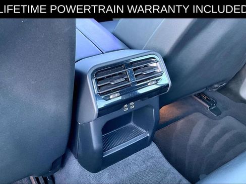 Used 2025 BMW 530i xDrive image 32