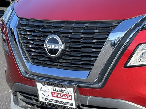 Certified 2022 Nissan Rogue SV image 9