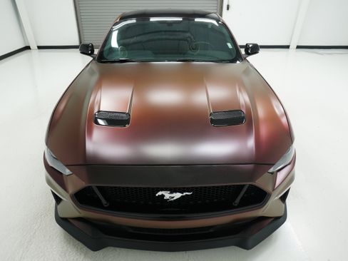 Used 2019 Ford Mustang GT Premium w/ GT Performance Package RWD image 2