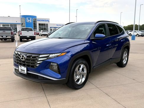 Used 2024 Hyundai Tucson SEL FWD image 3