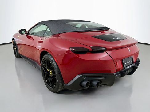 Used 2025 Ferrari Roma Spider RWD image 7