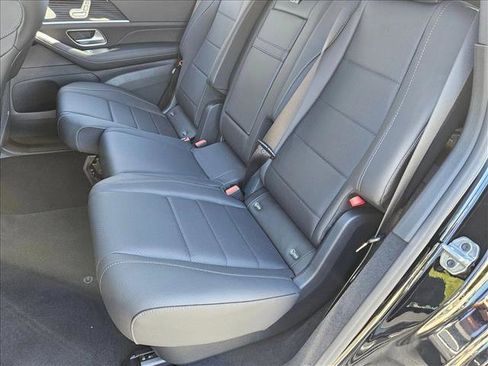 New 2026 Mercedes-Benz GLS 450 4MATIC image 16