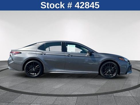 Used 2021 Toyota Camry XSE w/ Carpet Mat Package (TMS) FWD image 4